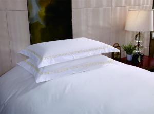 233_兩側5cm壓邊,復雜雙排套框刺繡AB版